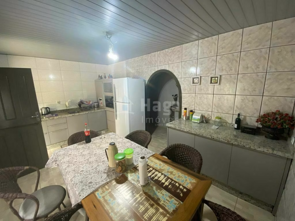 Chácara de 1.500 m² em Nova Trento, SC