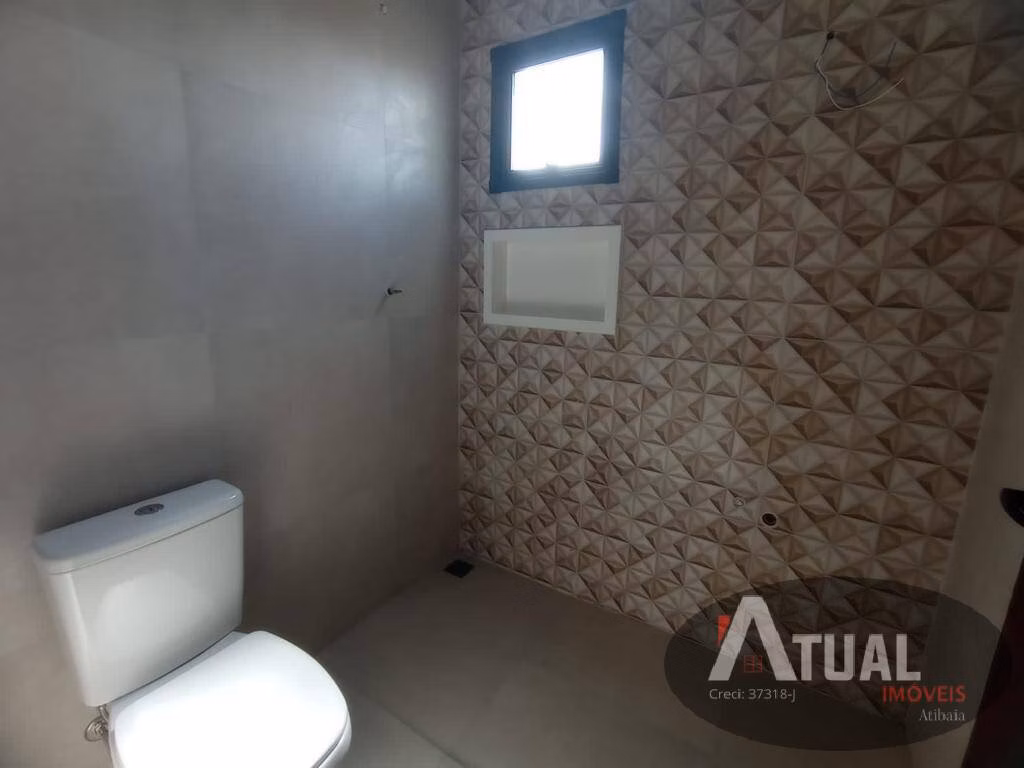 Casa de 140 m² em Mairiporã, SP