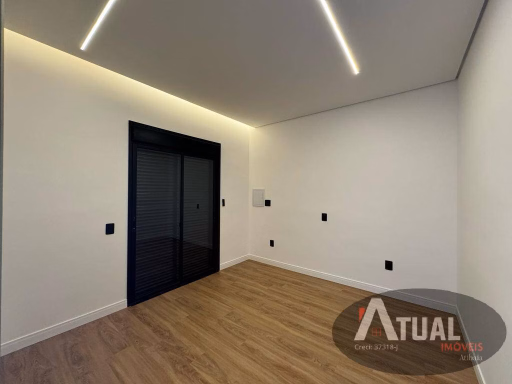 Casa de 180 m² em Atibaia, SP