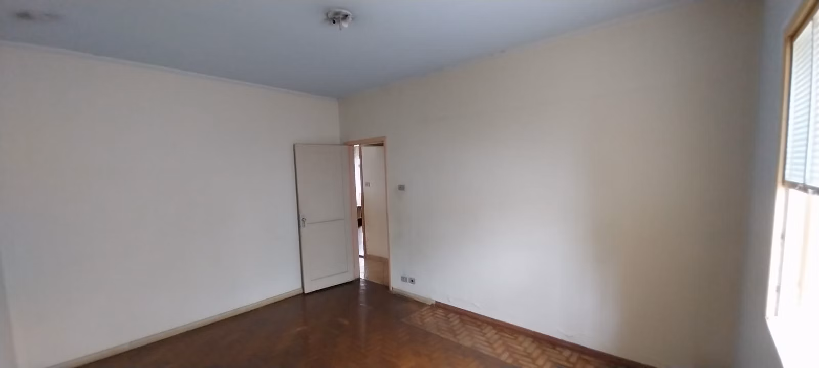 Comercial de 150 m² em Jacareí, SP