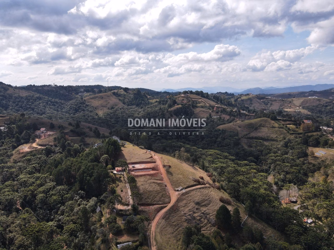 House of 1,000 m² in Campos do Jordão, SP, Brazil