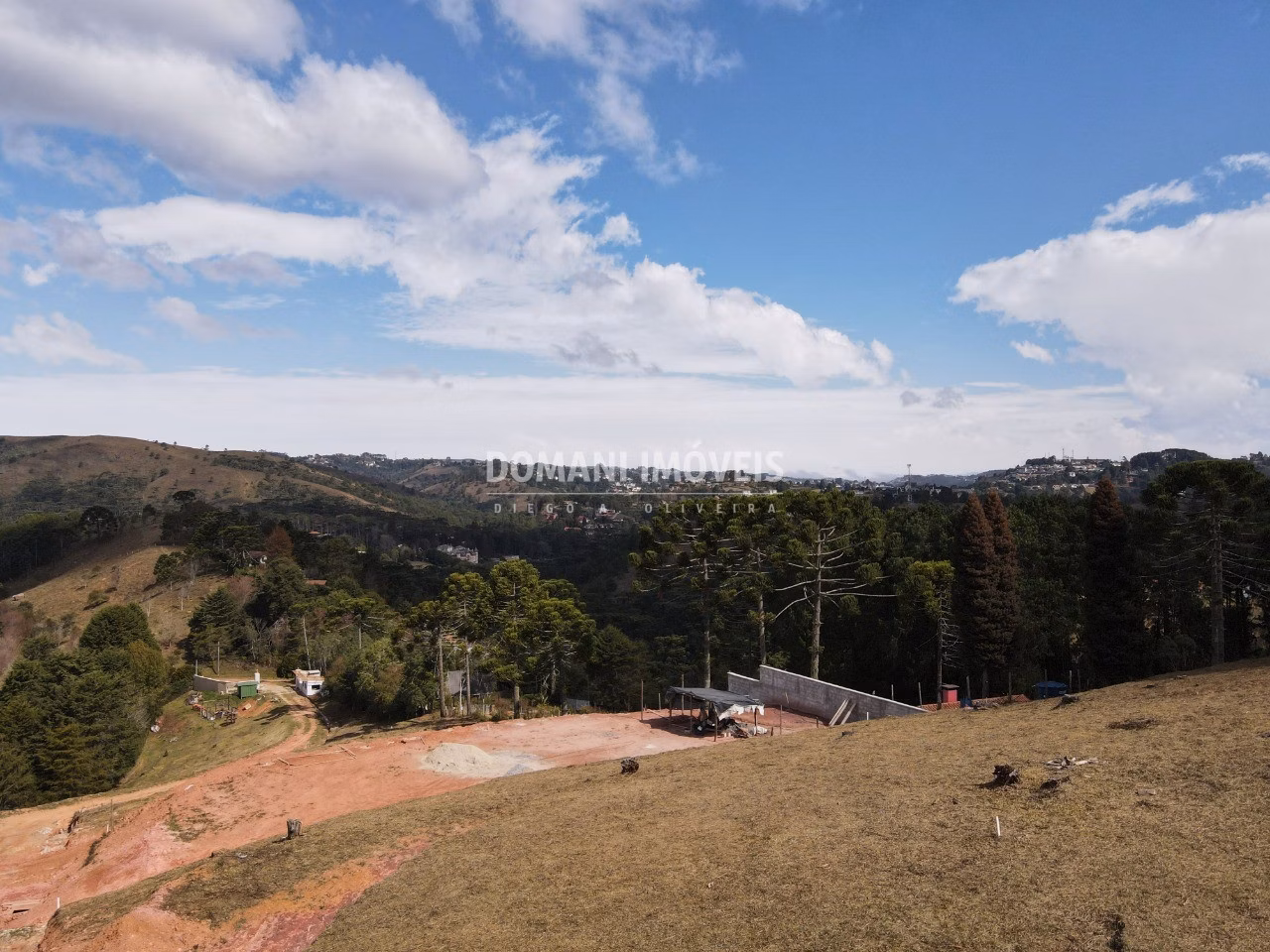 House of 1,000 m² in Campos do Jordão, SP, Brazil