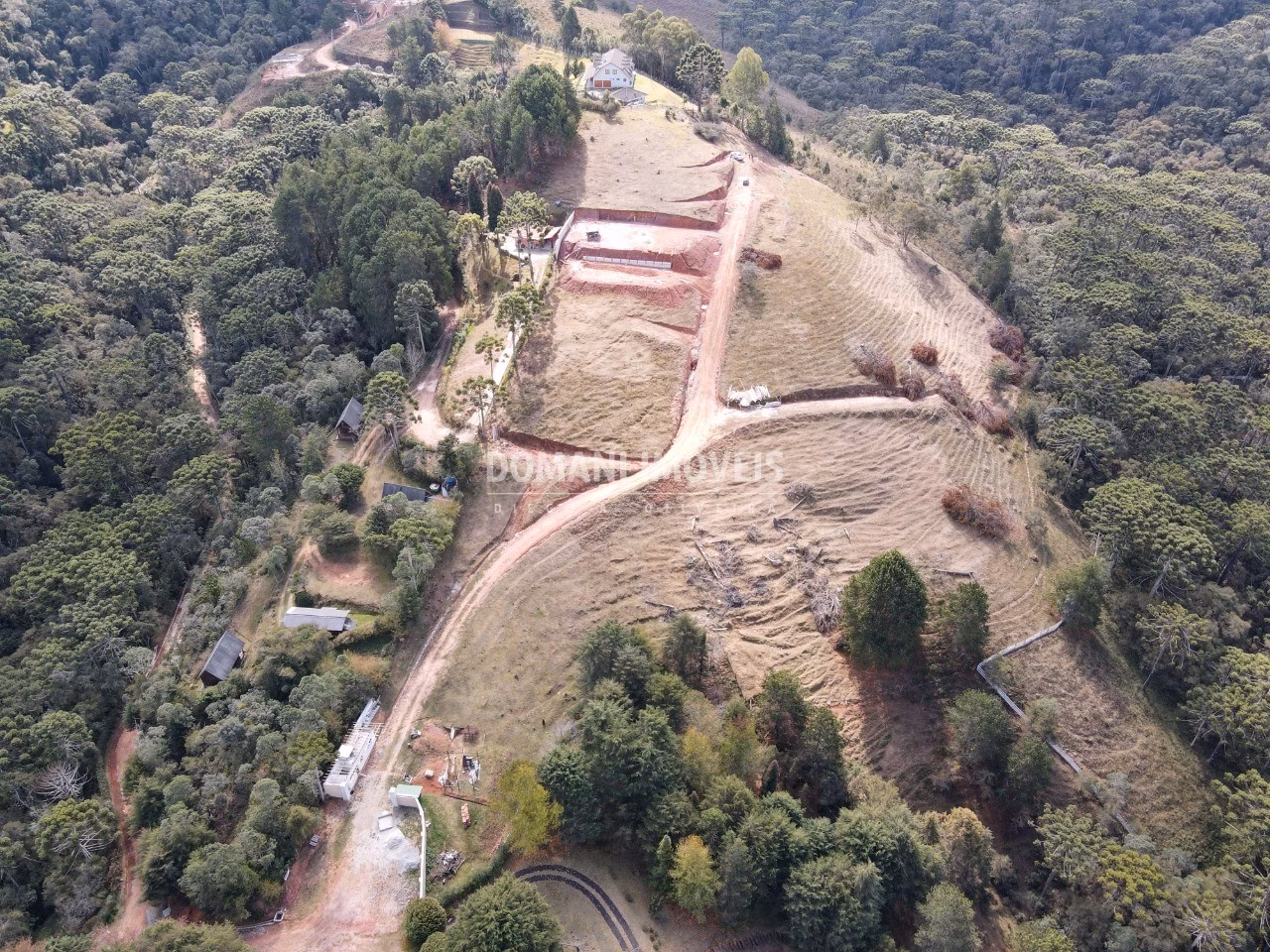 House of 1,000 m² in Campos do Jordão, SP, Brazil