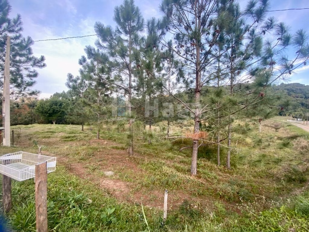 Chácara de 2.400 m² em Nova Trento, SC