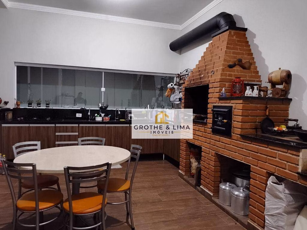 Chácara de 500 m² em Caçapava, SP
