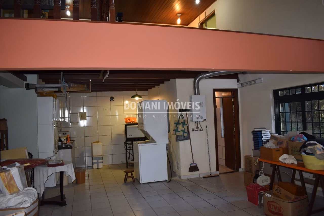 Casa de 1.120 m² em Campos do Jordão, SP