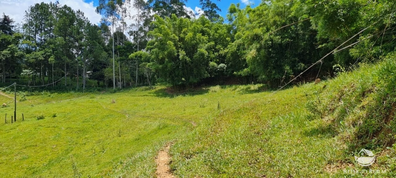 Sítio de 5 ha em Monteiro Lobato, SP