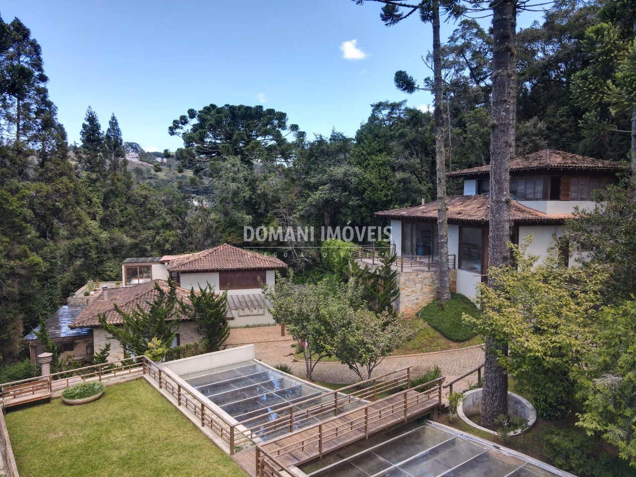 House of 1,305 m² in Campos do Jordão, SP, Brazil