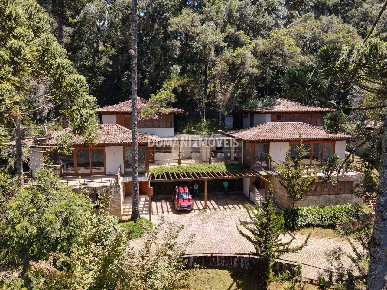 House of 1,305 m² in Campos do Jordão, SP, Brazil