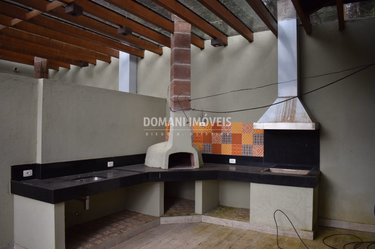 Casa de 1.305 m² em Campos do Jordão, SP