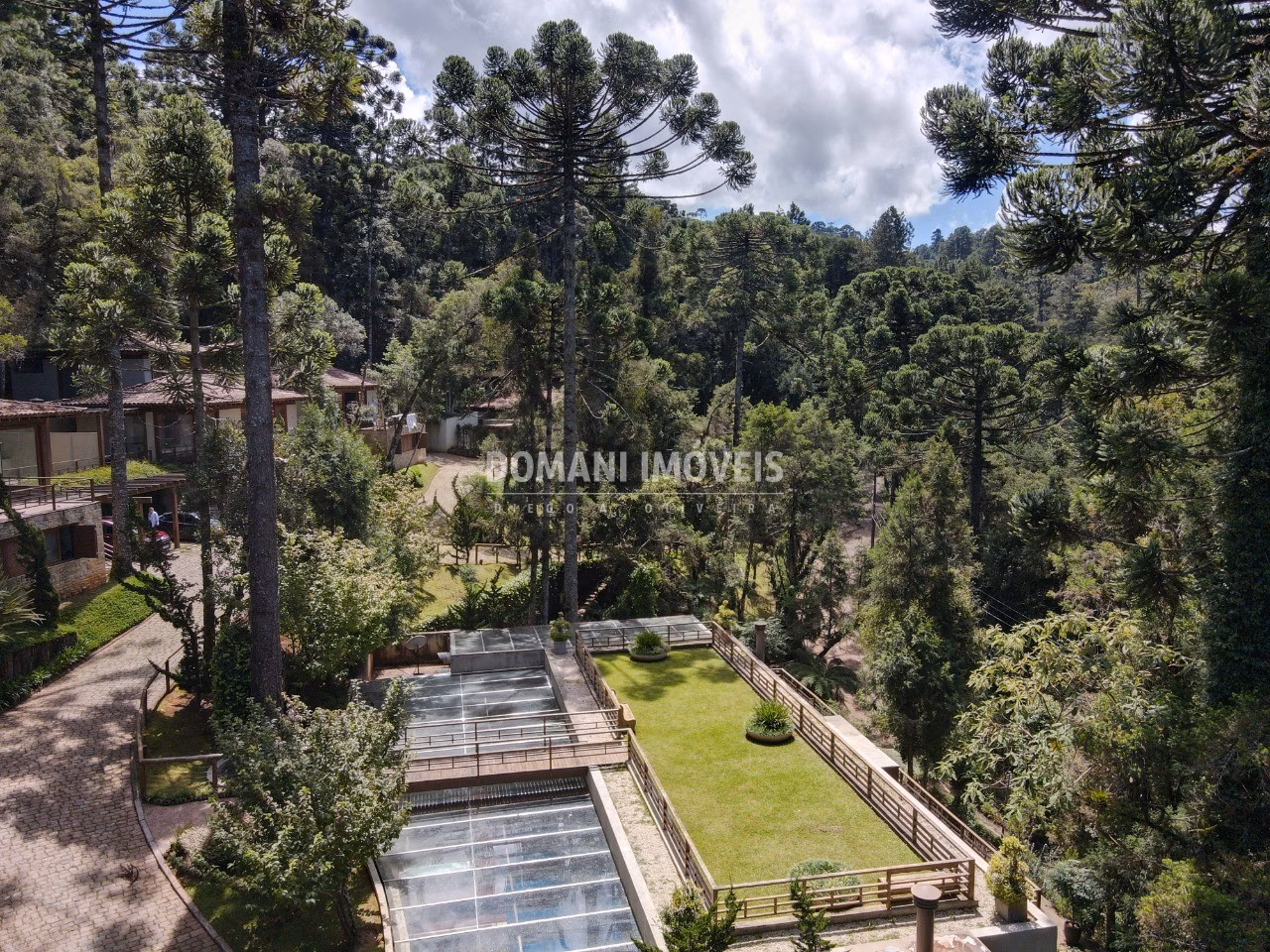 House of 1,305 m² in Campos do Jordão, SP, Brazil