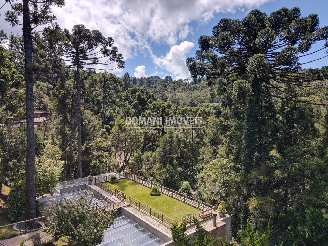 House of 1,305 m² in Campos do Jordão, SP, Brazil