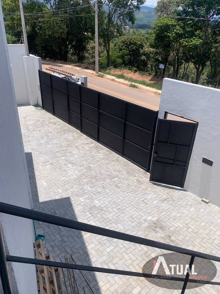 Casa de 364 m² em Atibaia, SP