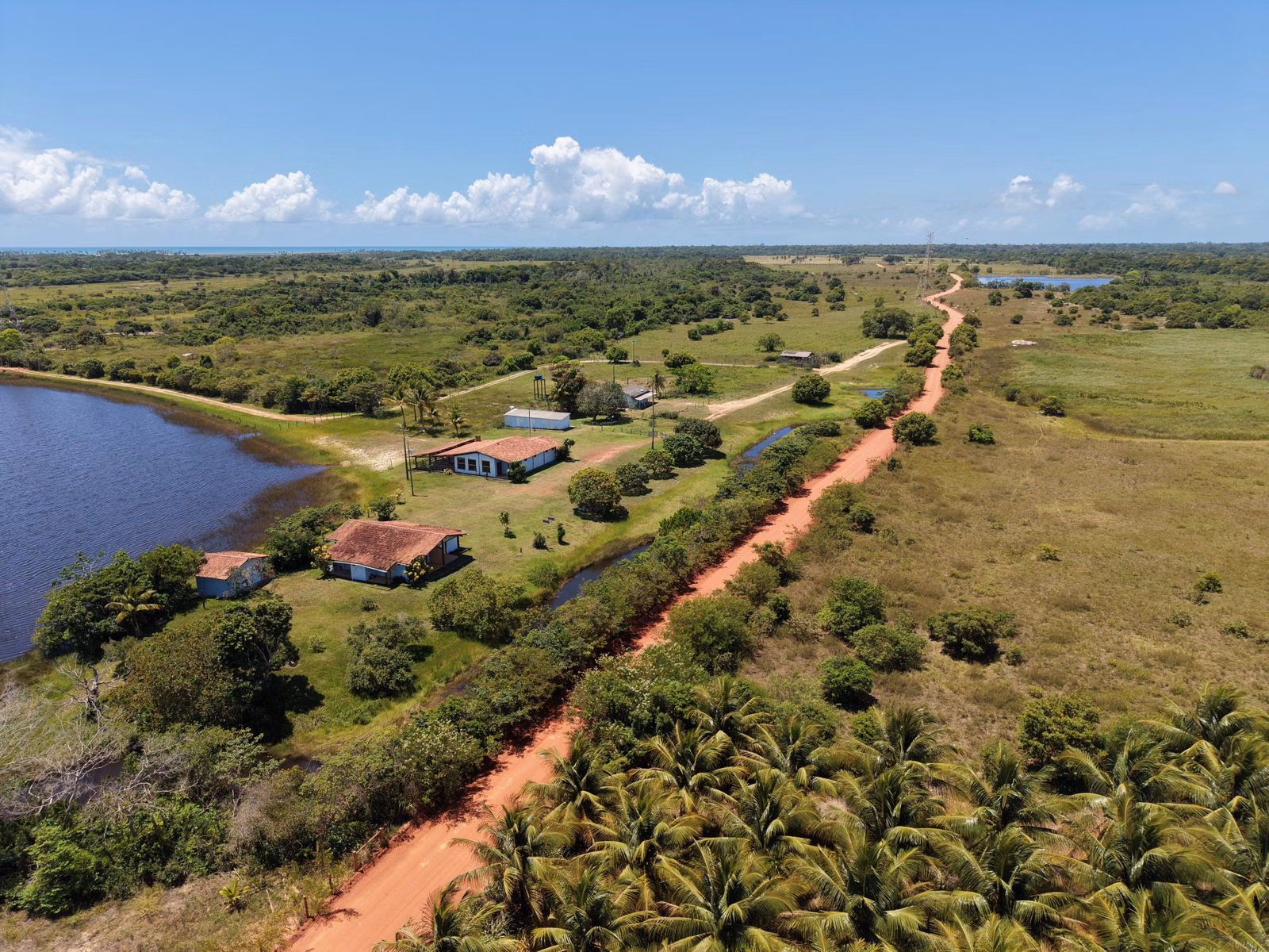 Fazenda à venda e para arrendar de 52 ha em Linhares, ES