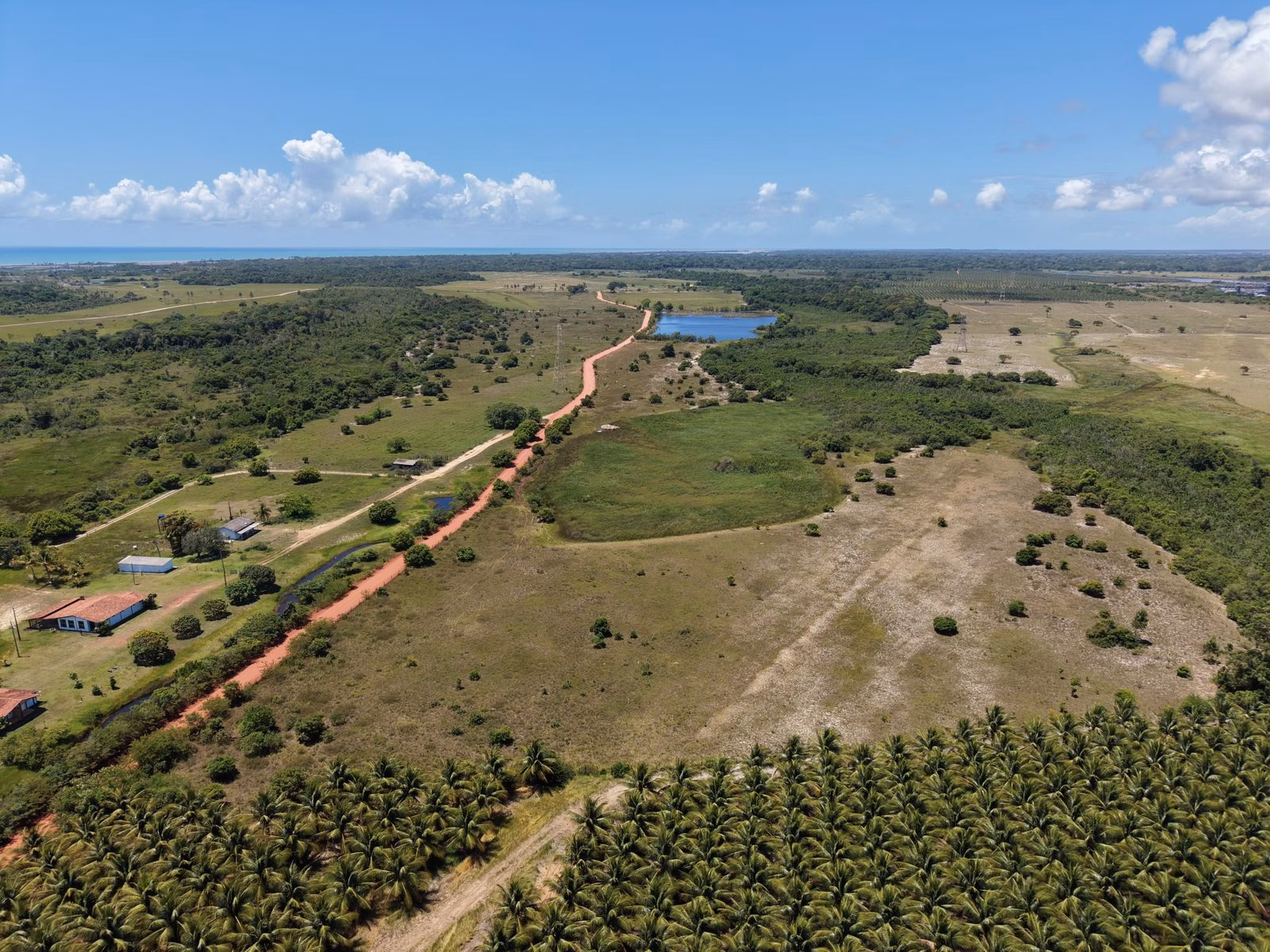Fazenda à venda e para arrendar de 52 ha em Linhares, ES