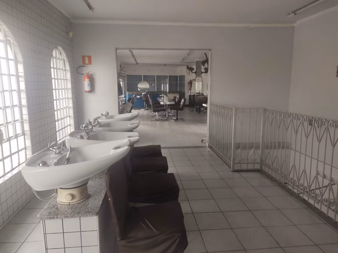 Comercial de 200 m² em São José dos Campos, SP