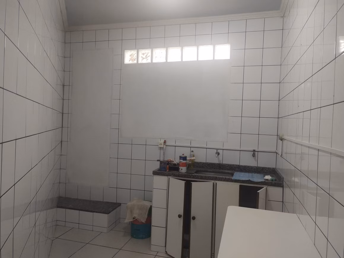 Comercial de 200 m² em São José dos Campos, SP