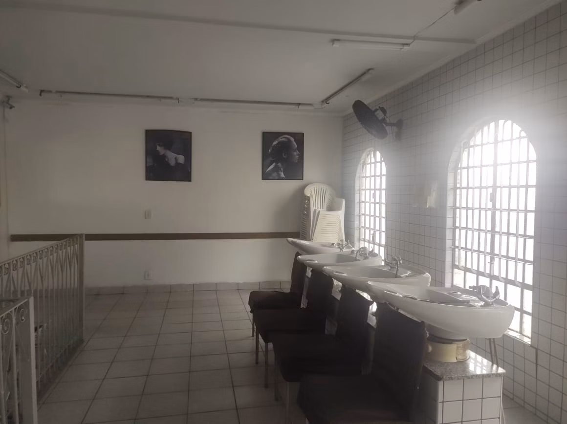 Comercial de 200 m² em São José dos Campos, SP