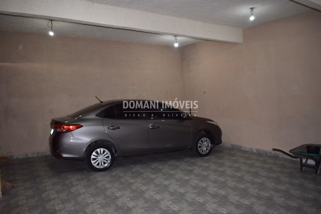 Casa de 250 m² em Campos do Jordão, SP