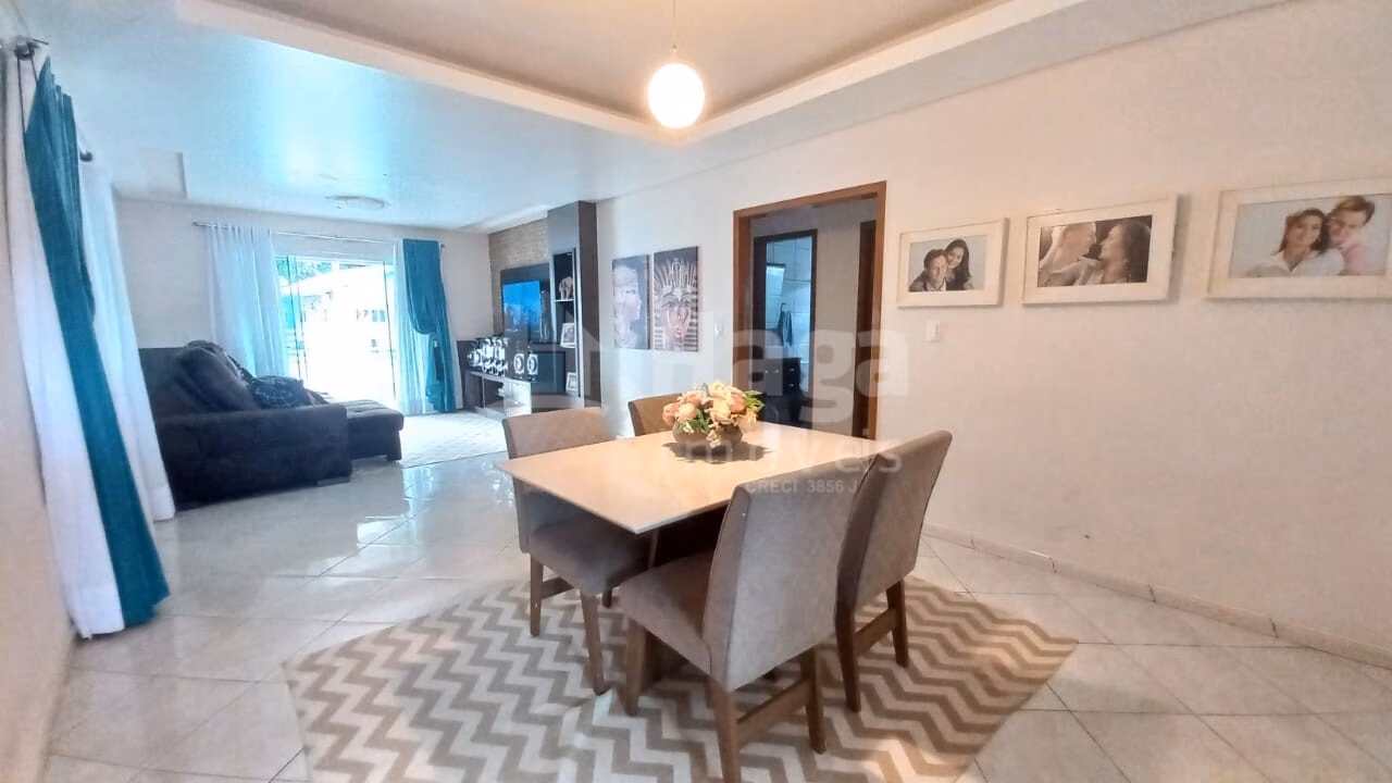 Casa de 943 m² em Gaspar, SC