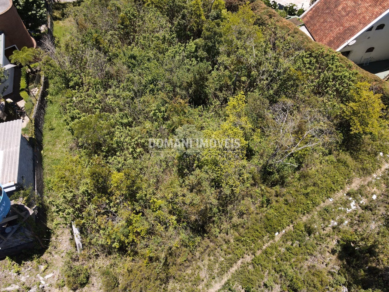 Terreno de 1.050 m² em Campos do Jordão, SP