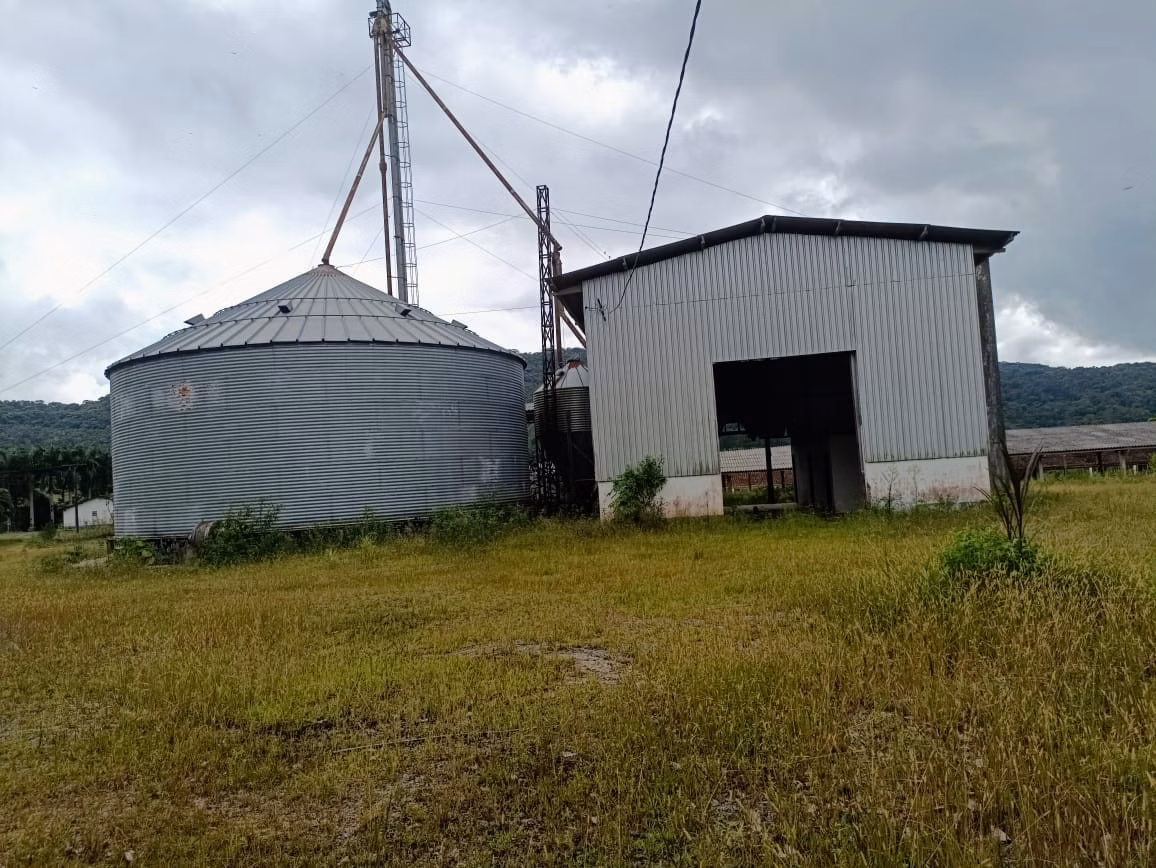 Fazenda de 671 ha em Juquiá, SP