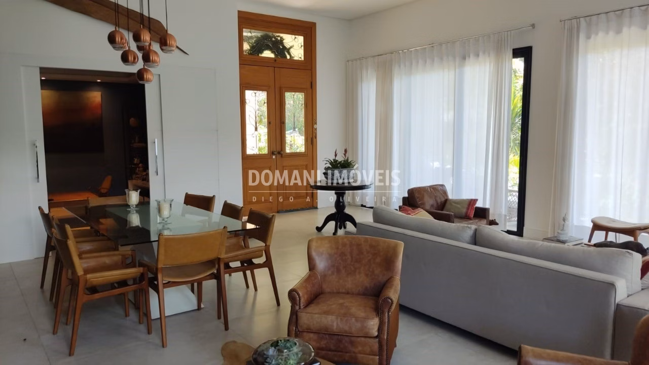 Casa de 5.012 m² em São José dos Campos, SP