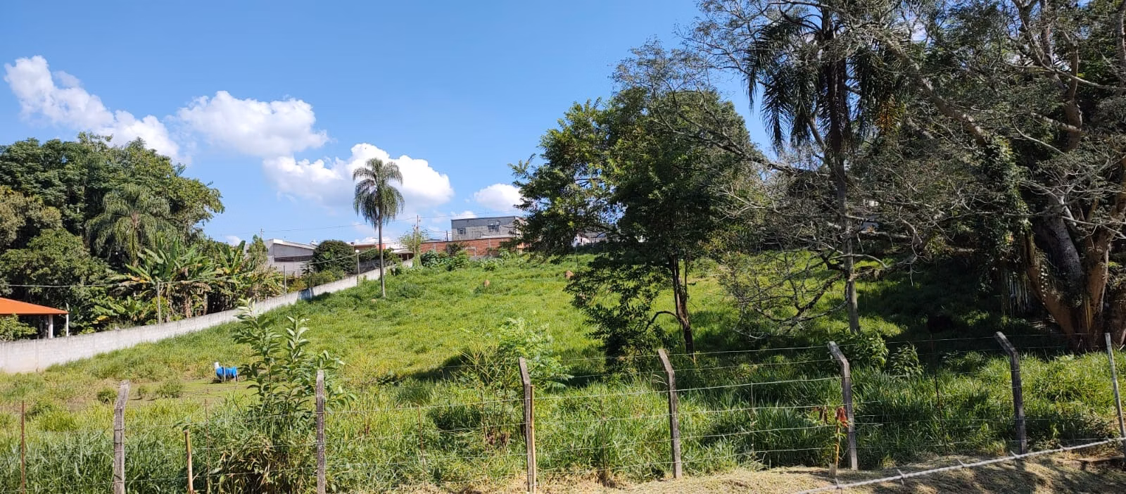 Chácara de 1 ha em São José dos Campos, SP