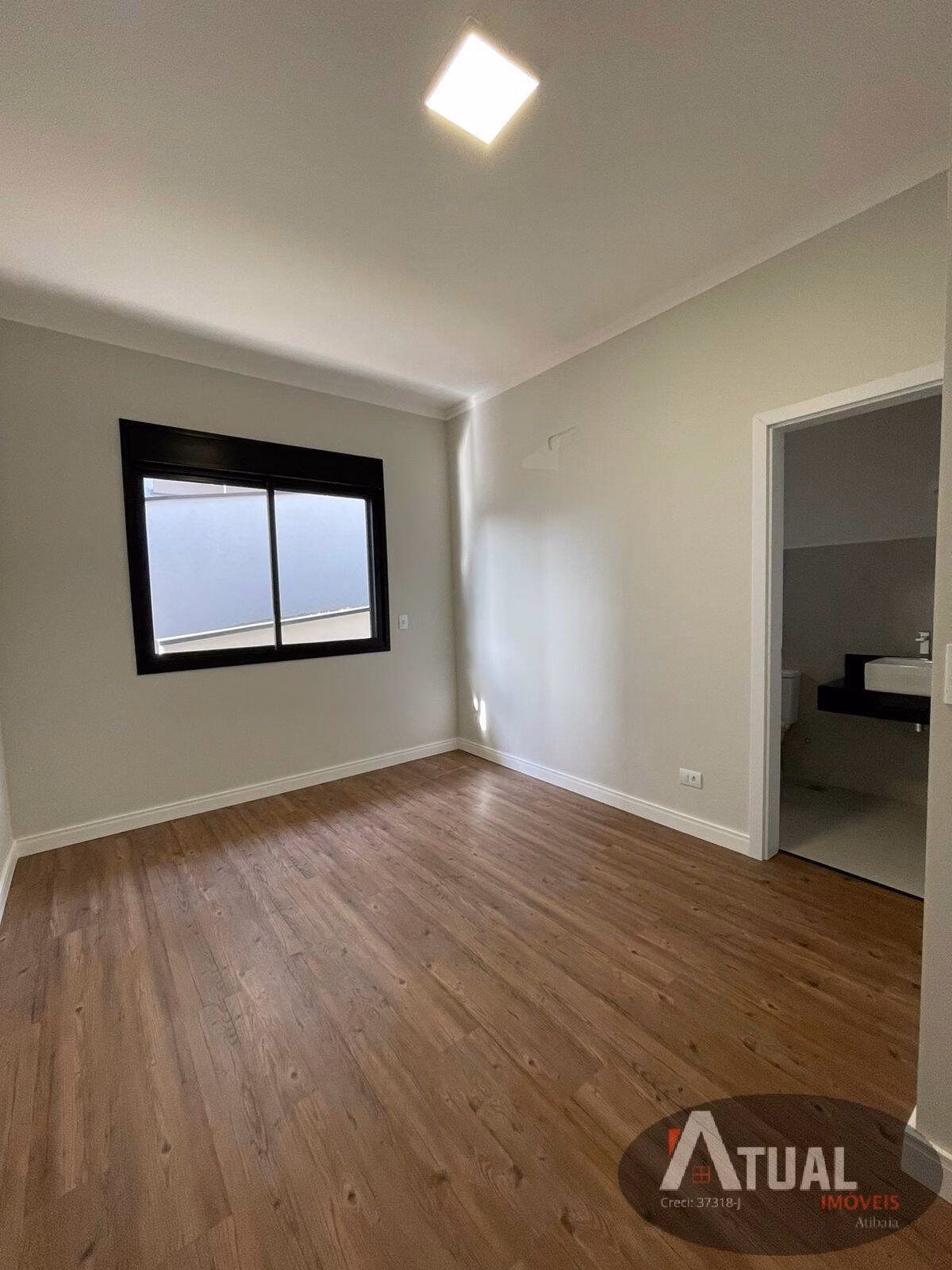 Casa de 639 m² em Atibaia, SP
