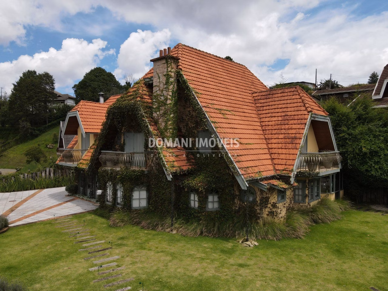 House of 1,000 m² in Campos do Jordão, SP, Brazil