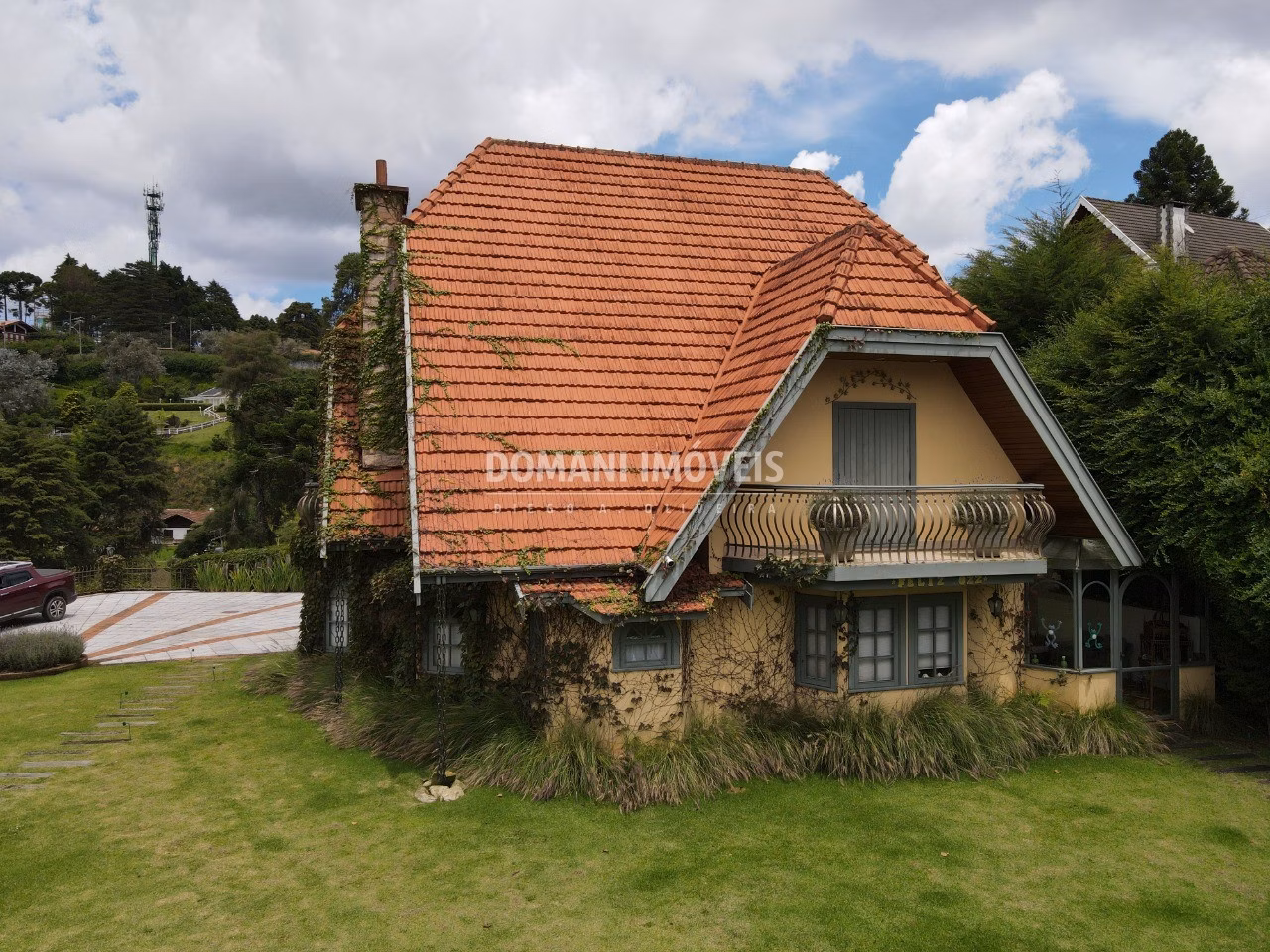 House of 1,000 m² in Campos do Jordão, SP, Brazil