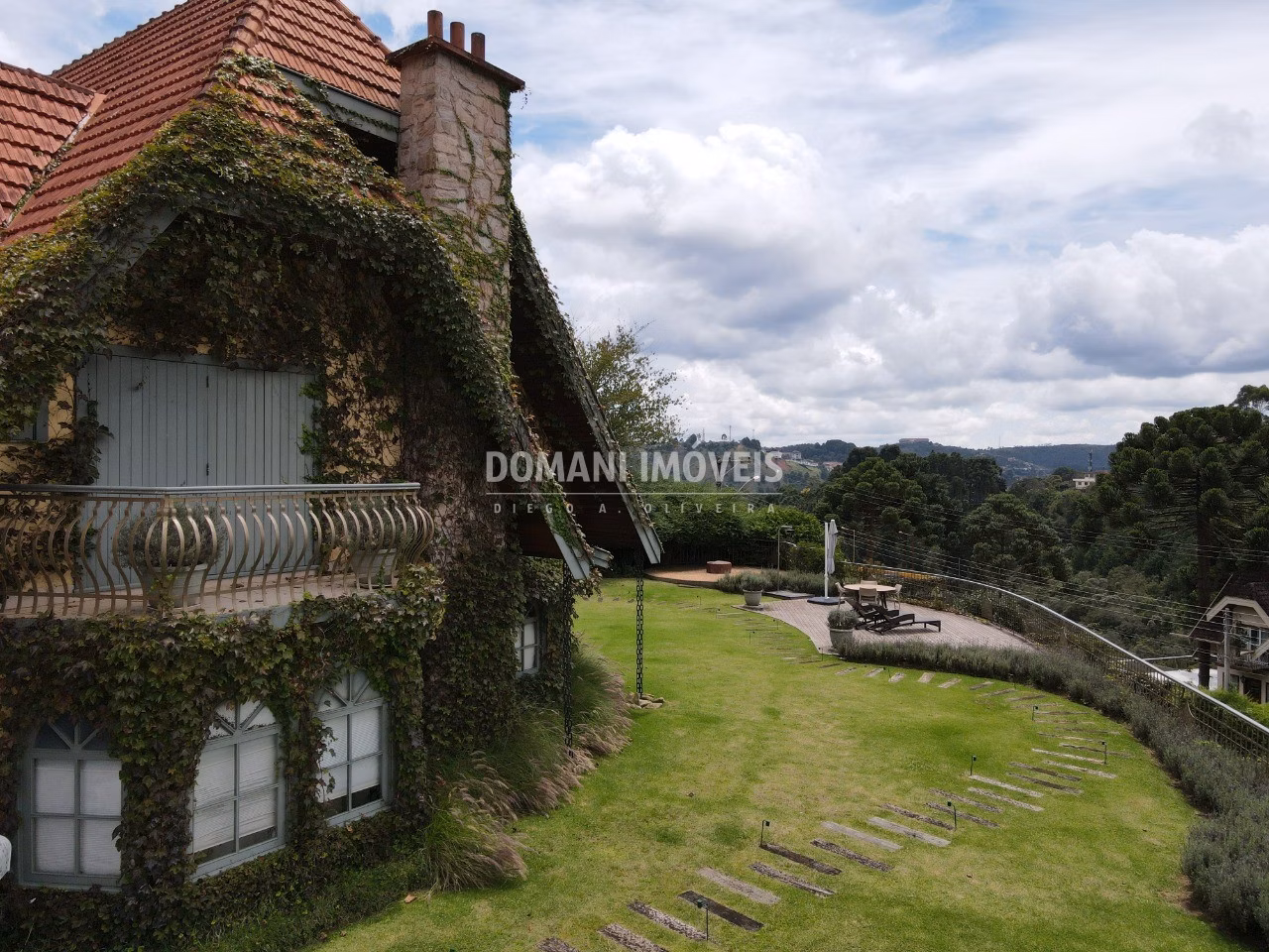 House of 1,000 m² in Campos do Jordão, SP, Brazil