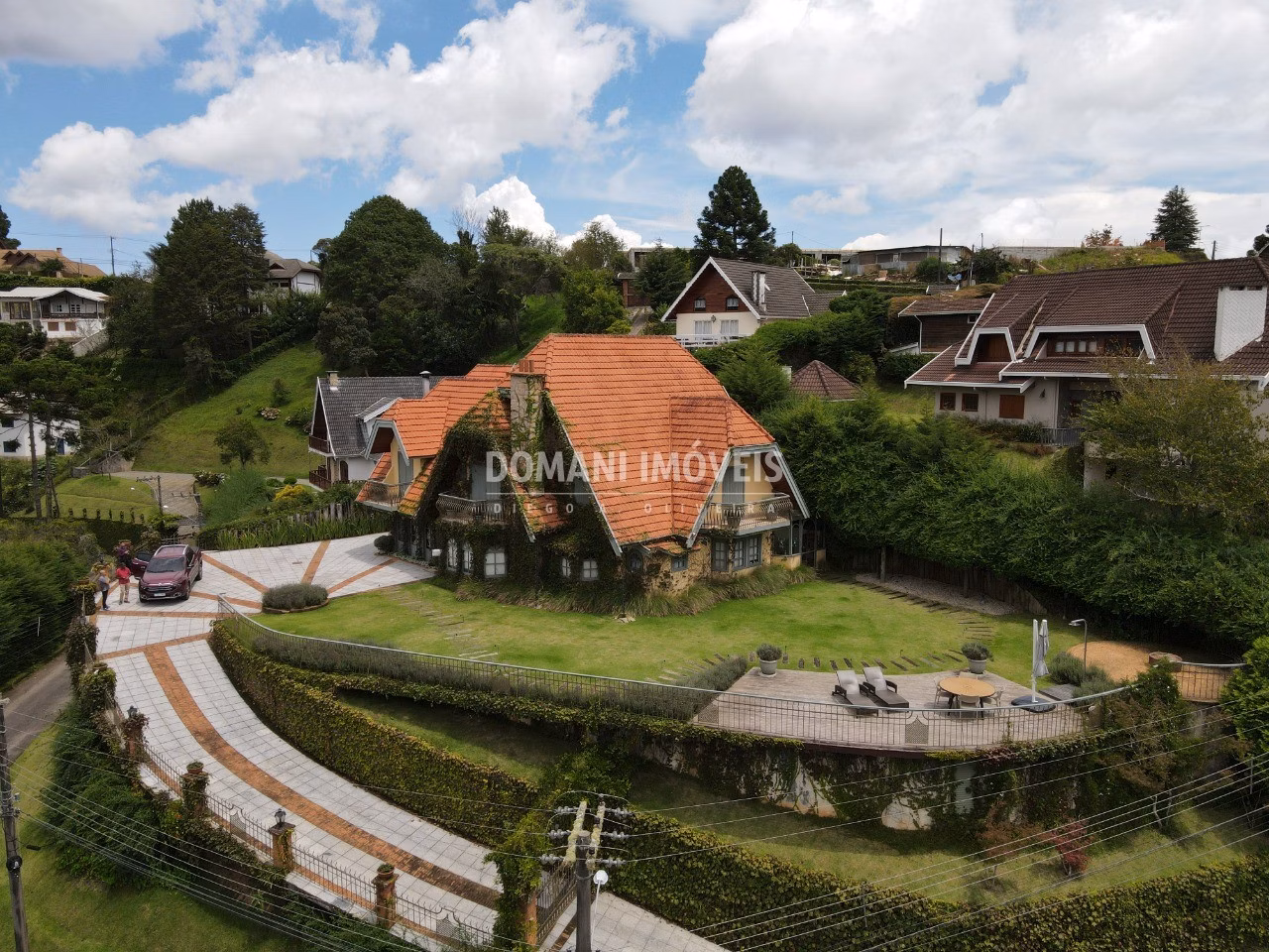 House of 1,000 m² in Campos do Jordão, SP, Brazil