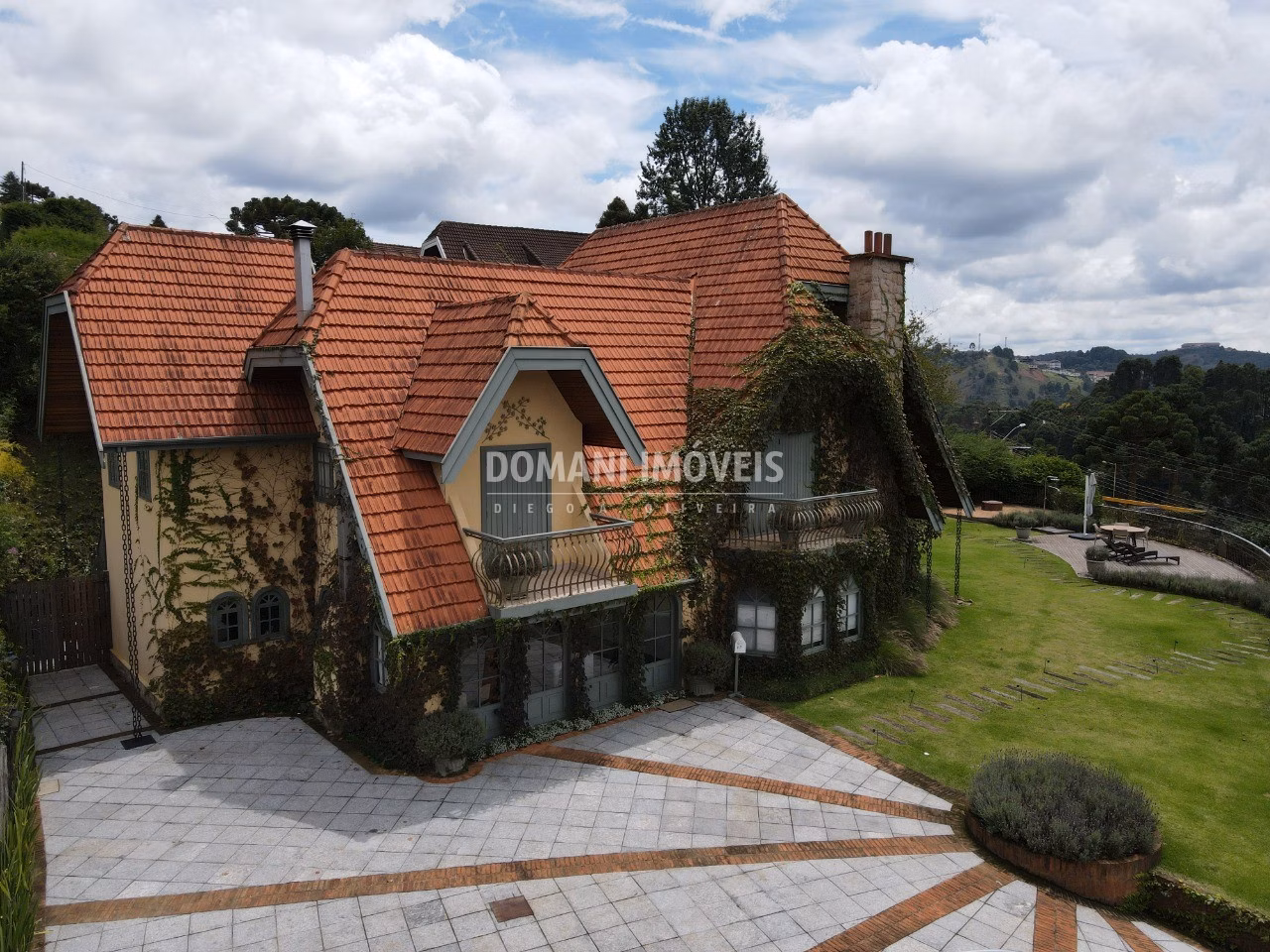 Casa de 1.000 m² em Campos do Jordão, SP