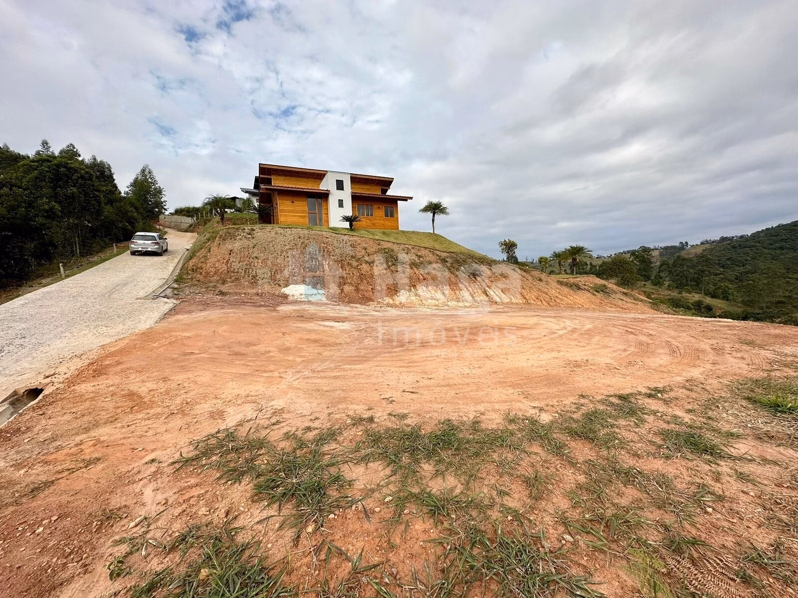 Terreno de 1.560 m² em Canelinha, SC