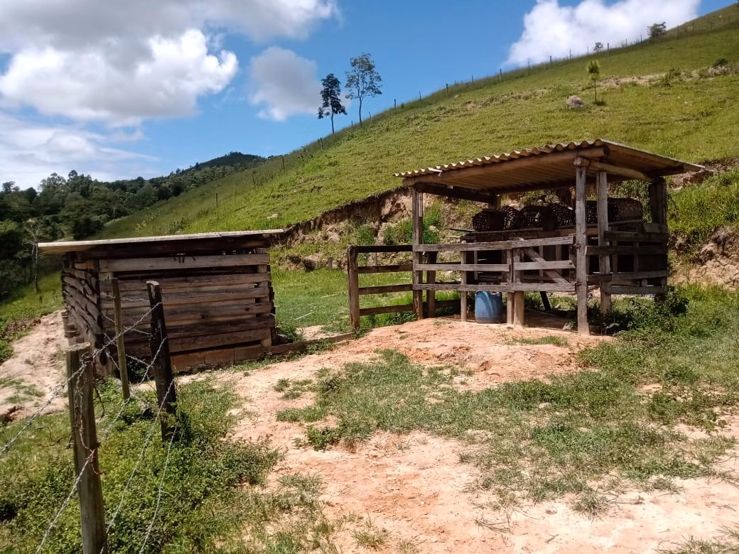 Sítio de 5 ha em Paraibuna, SP