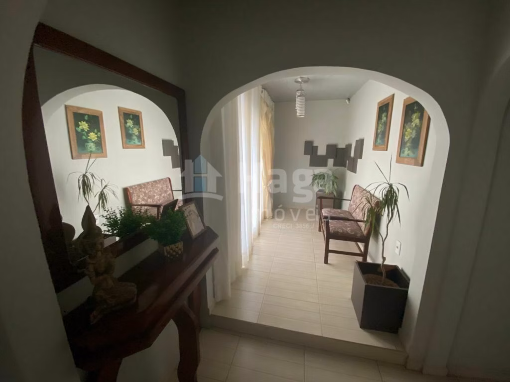 Casa de 1.500 m² em Nova Trento, SC