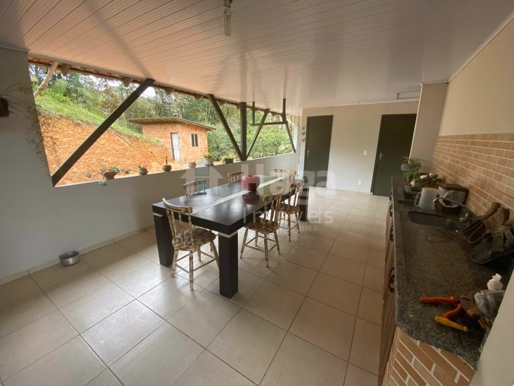 Casa de 1.500 m² em Nova Trento, SC