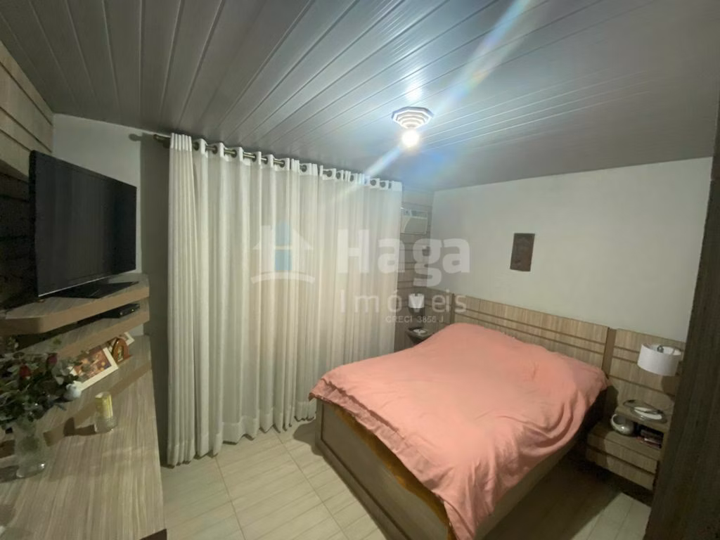Casa de 1.500 m² em Nova Trento, SC