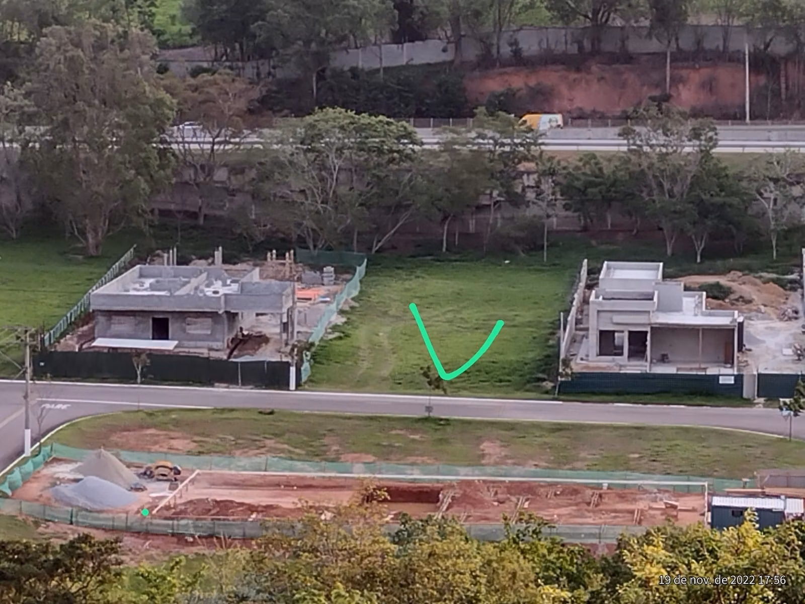 Terreno de 1.000 m² em Jambeiro, SP