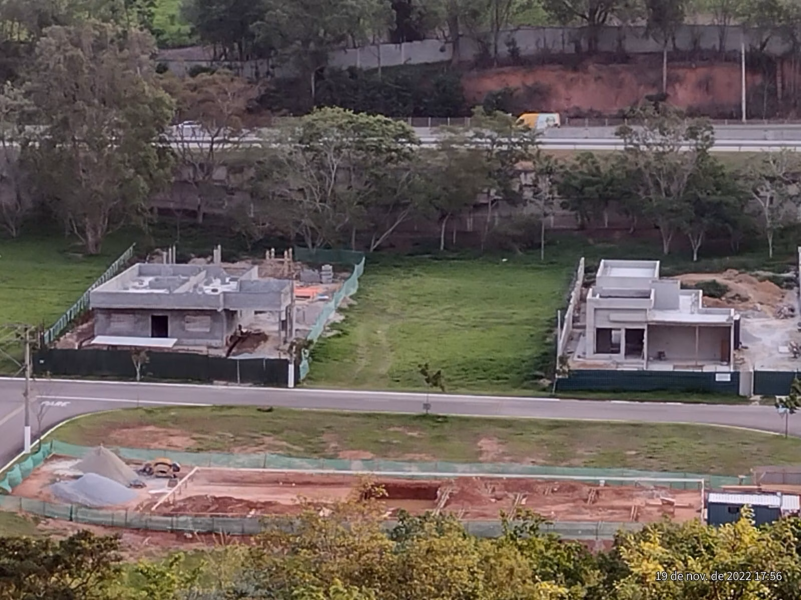 Terreno de 1.000 m² em Jambeiro, SP