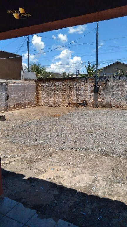 Casa de 200 m² em Várzea Grande, MT