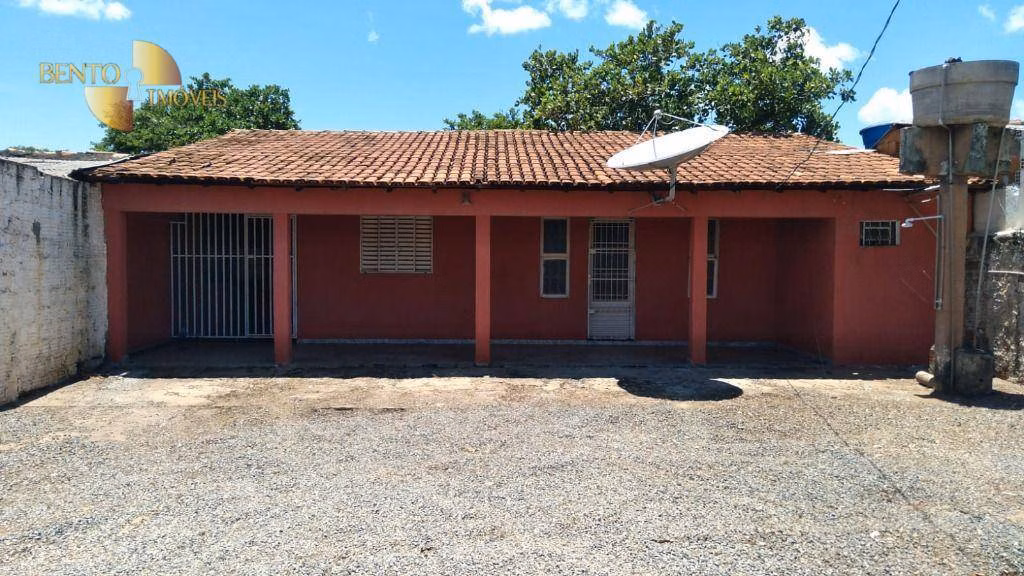 Casa de 200 m² em Várzea Grande, MT