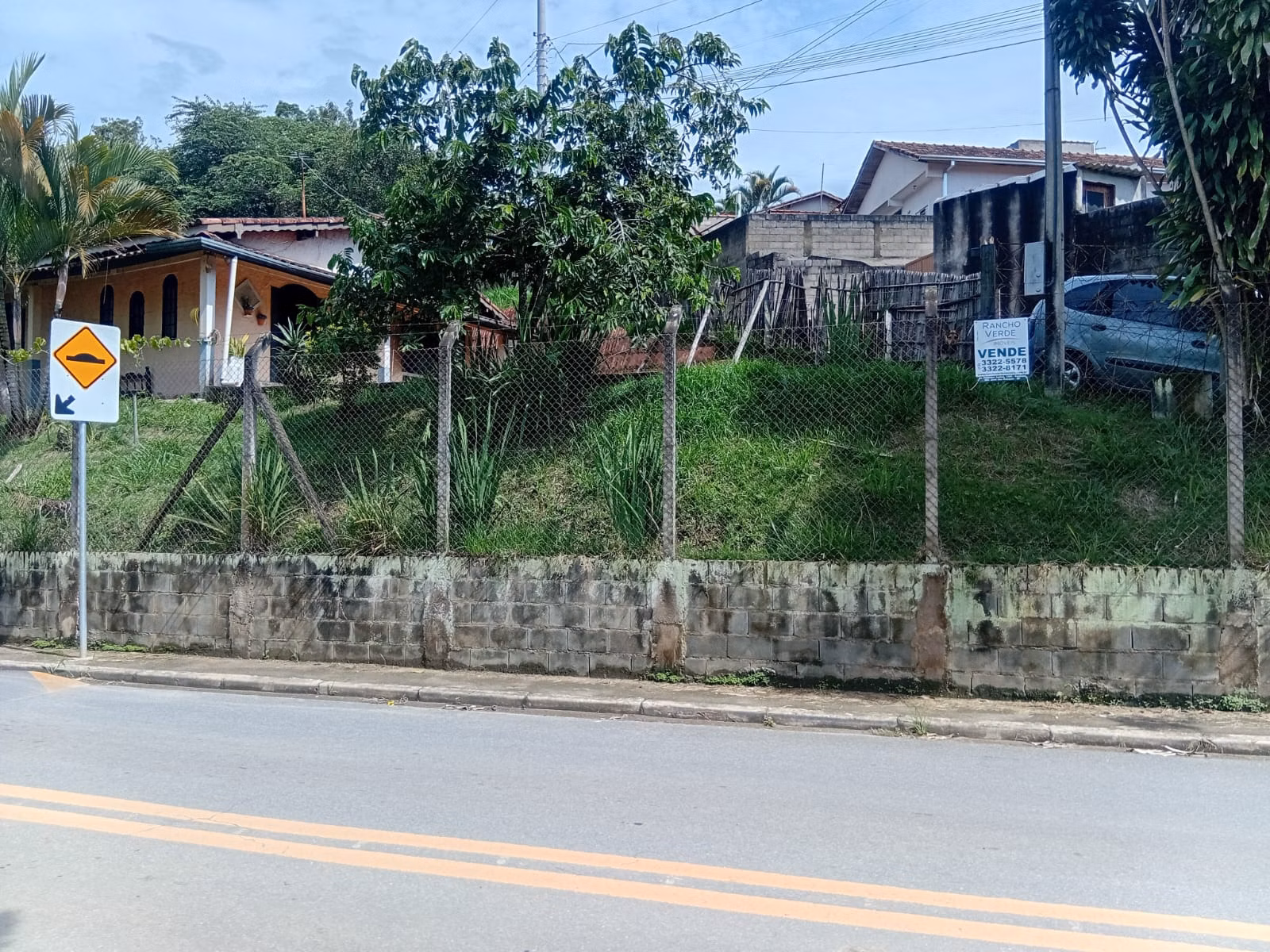 Chácara de 1.450 m² em São José dos Campos, SP