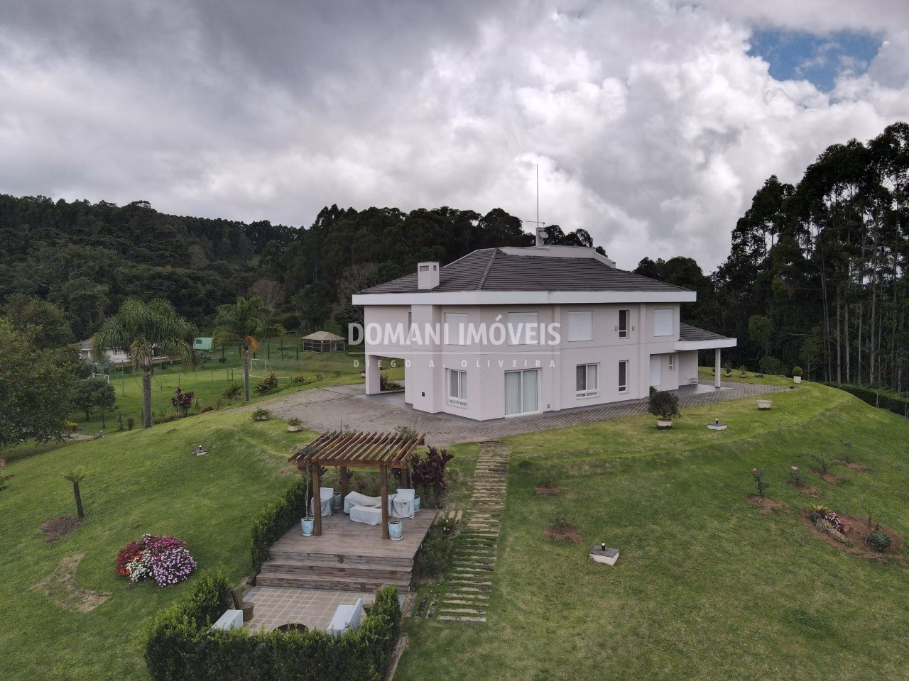 Casa de 2 ha em Sapucaí-Mirim, MG