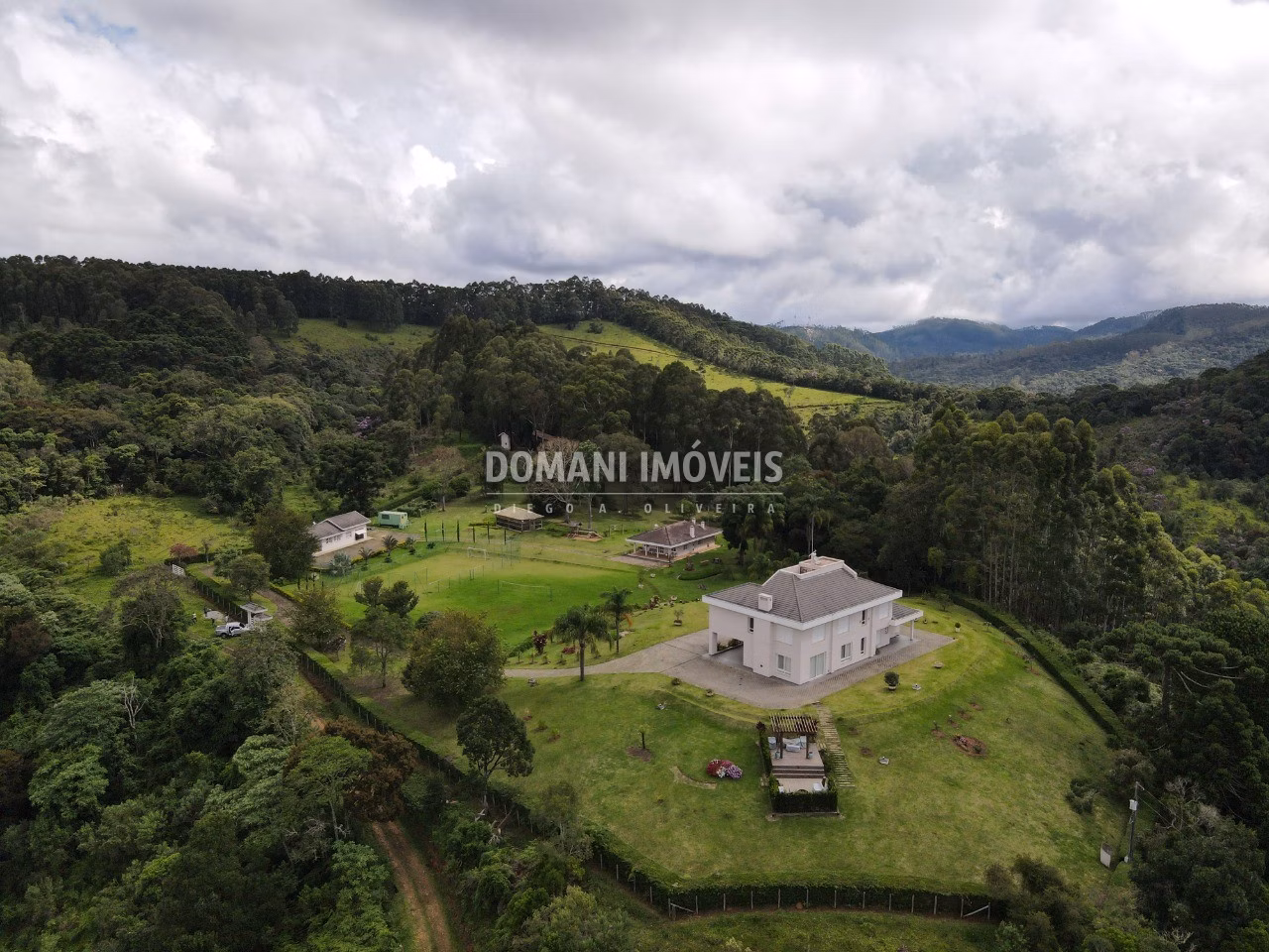 Casa de 2 ha em Sapucaí-Mirim, MG