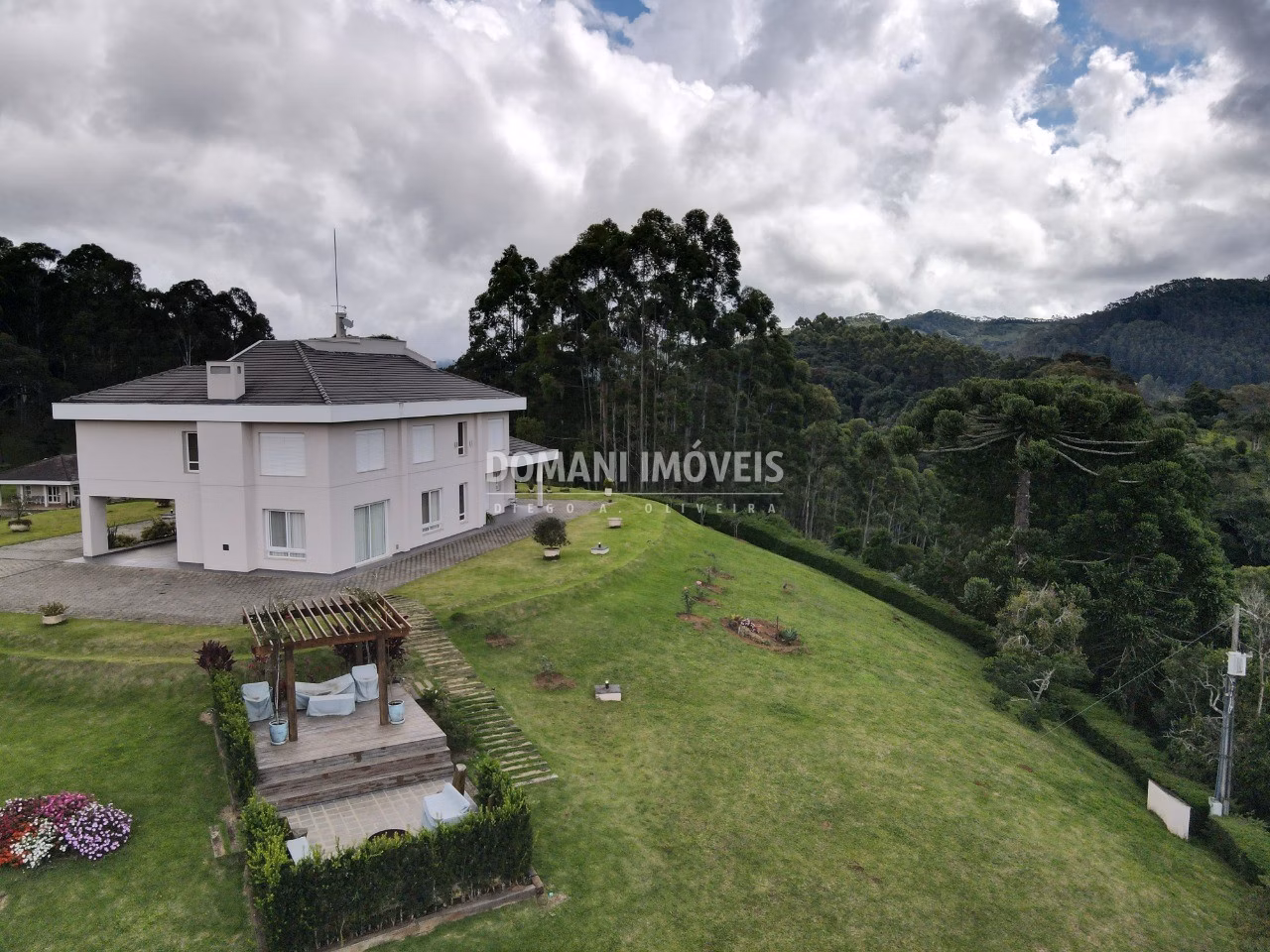 Casa de 2 ha em Sapucaí-Mirim, MG