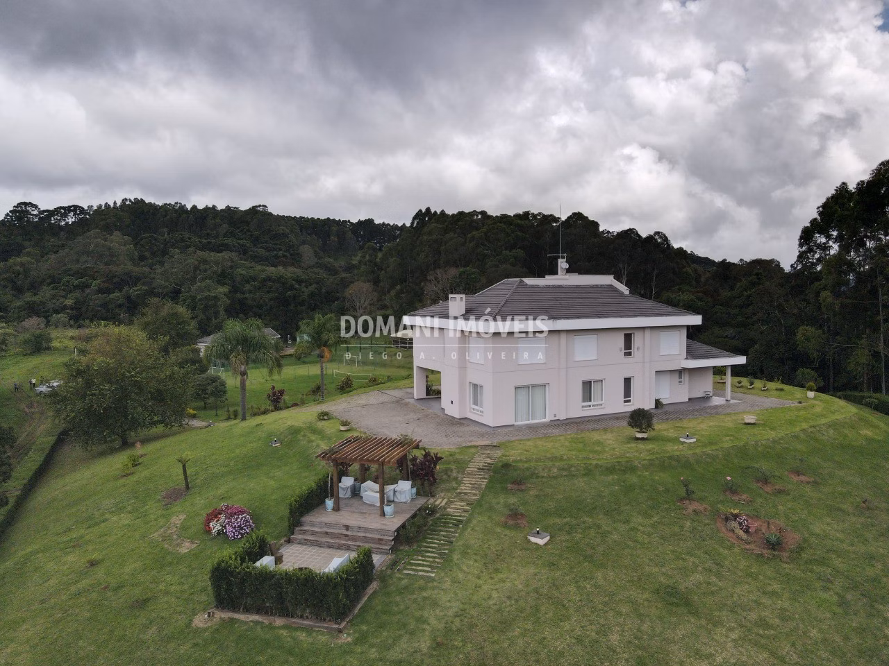 Casa de 2 ha em Sapucaí-Mirim, MG
