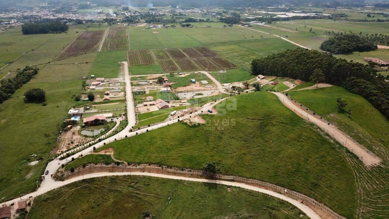 Terreno de 2.010 m² em Canelinha, SC