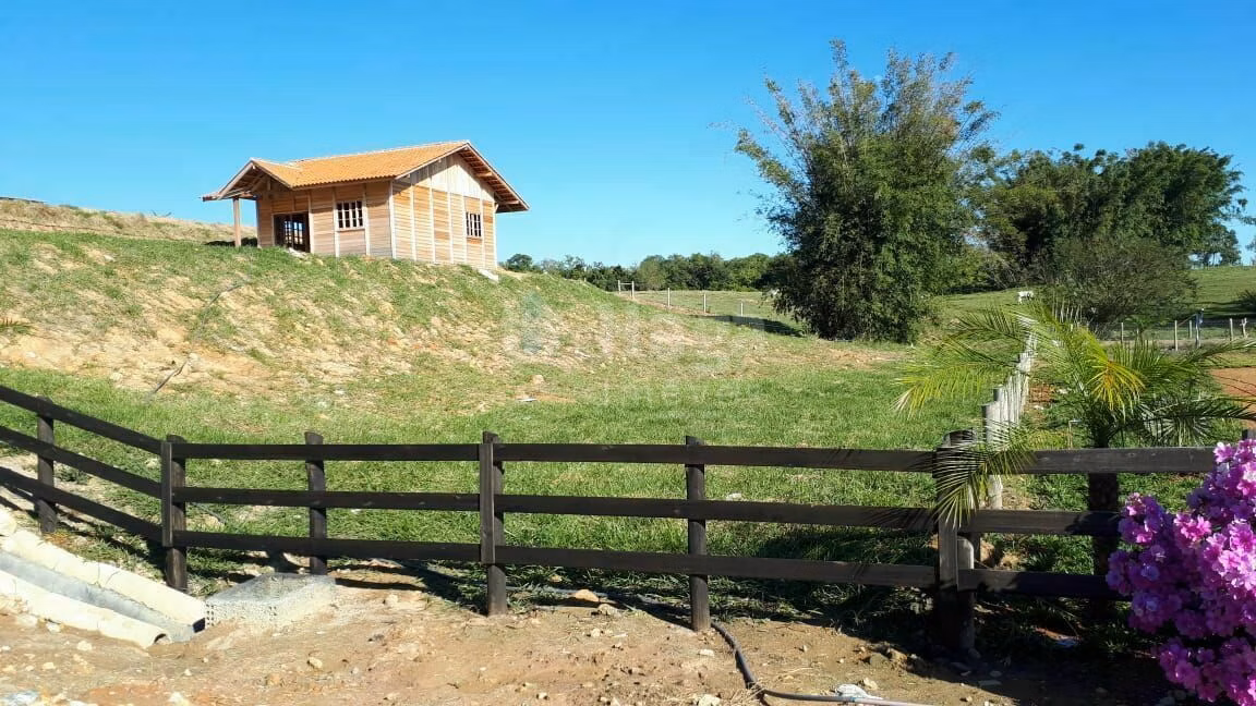 Terreno de 2.010 m² em Canelinha, SC